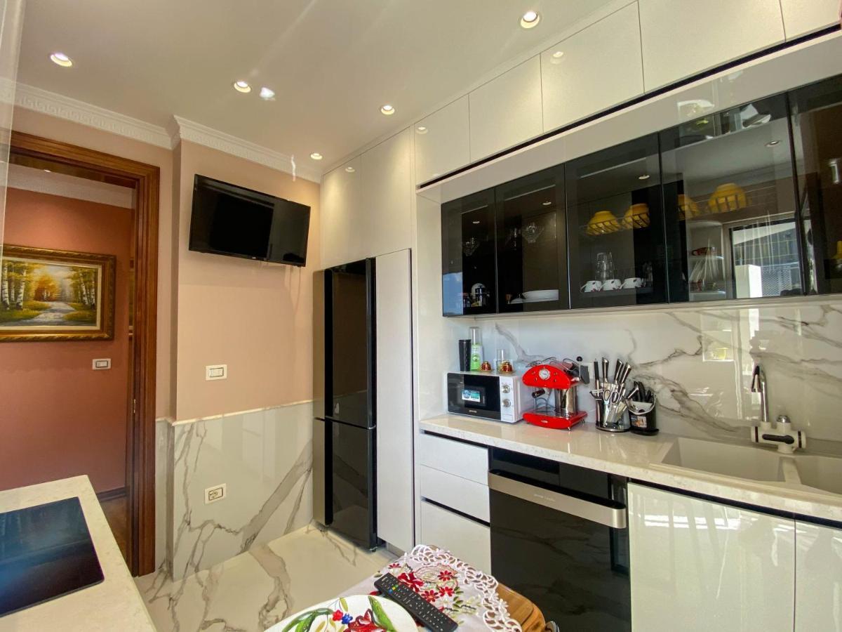 Top Luxury Tirana Esterno foto