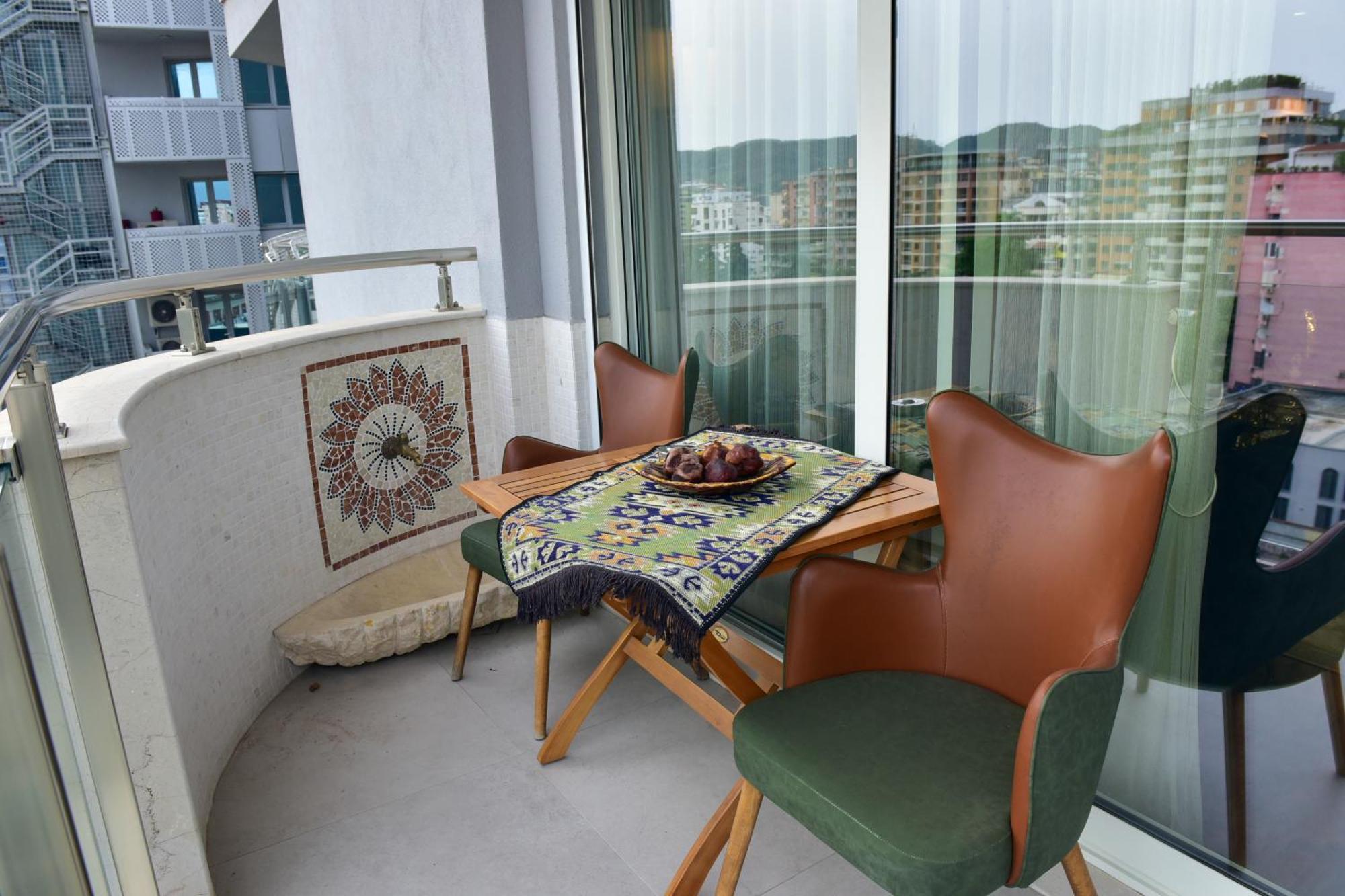 Top Luxury Tirana Esterno foto